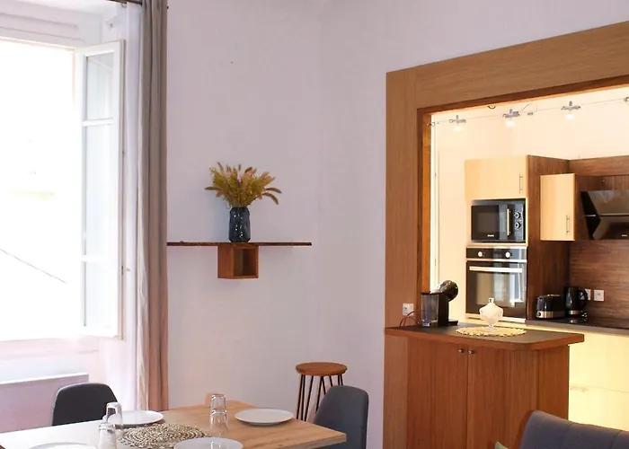 Appartement Cosy Et Charmant T4